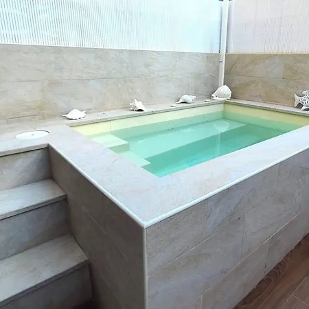 Сasa de vacaciones Modernes Luxus-haus Mit Phantastischem Meerblick- Beheizter Pool Und Wifi By Interhome Costa Adeje (Tenerife)