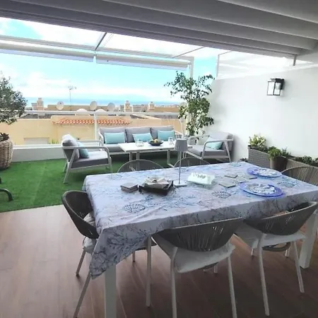 Modernes Luxus-haus Mit Phantastischem Meerblick- Beheizter Pool Und Wifi By Interhome